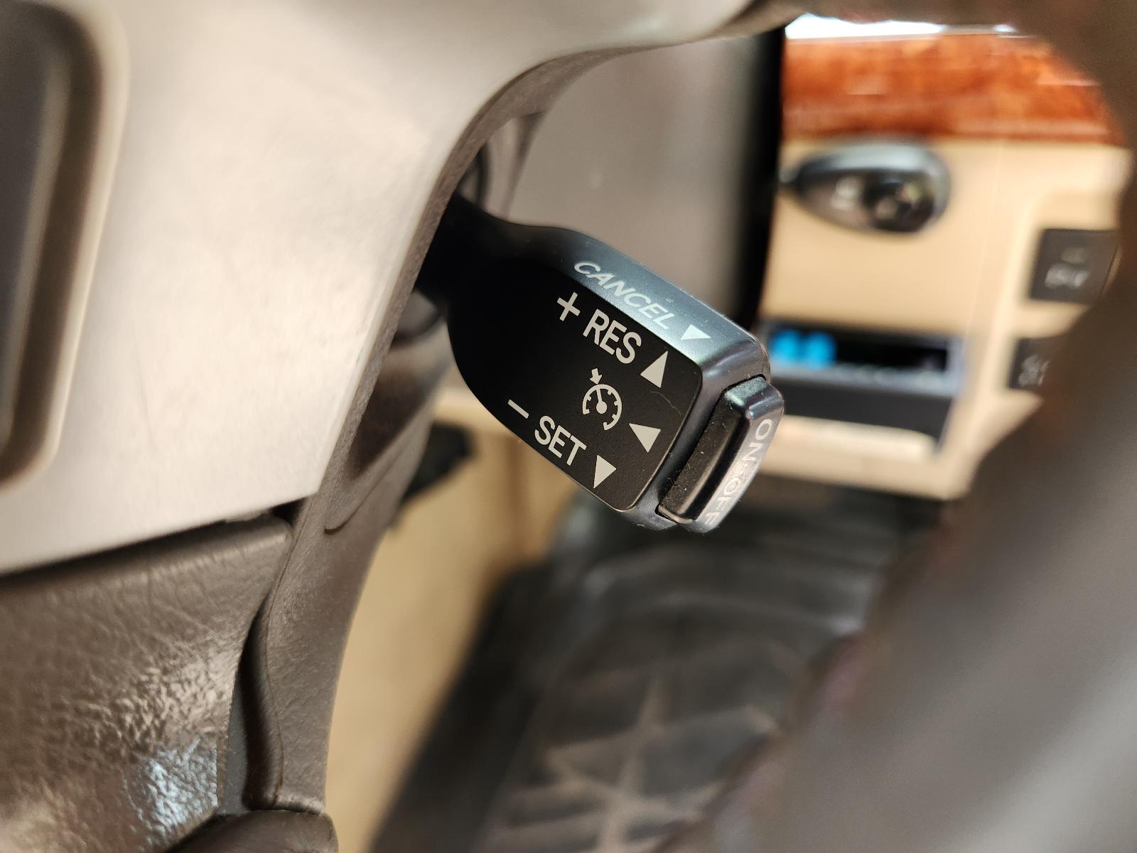 View Toyota Landcruiser 2014 4 Door Station Wagon
