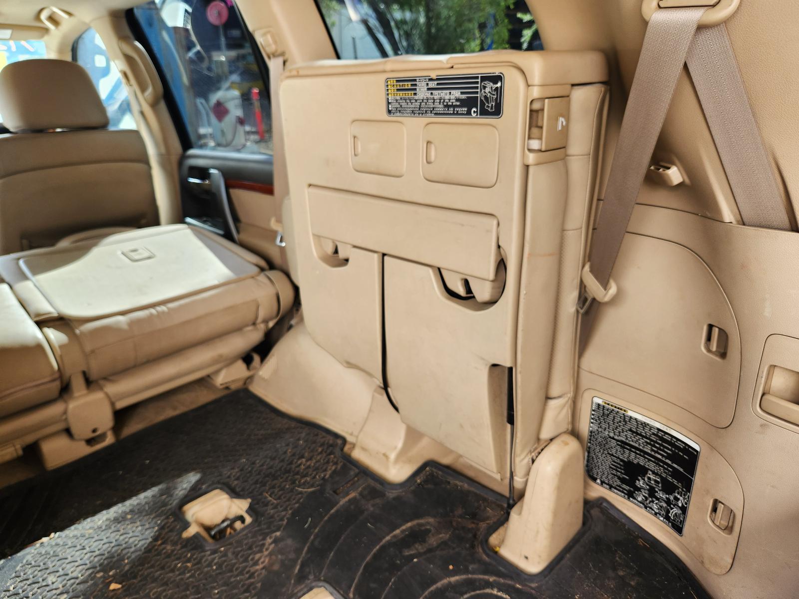View Toyota Landcruiser 2014 4 Door Station Wagon