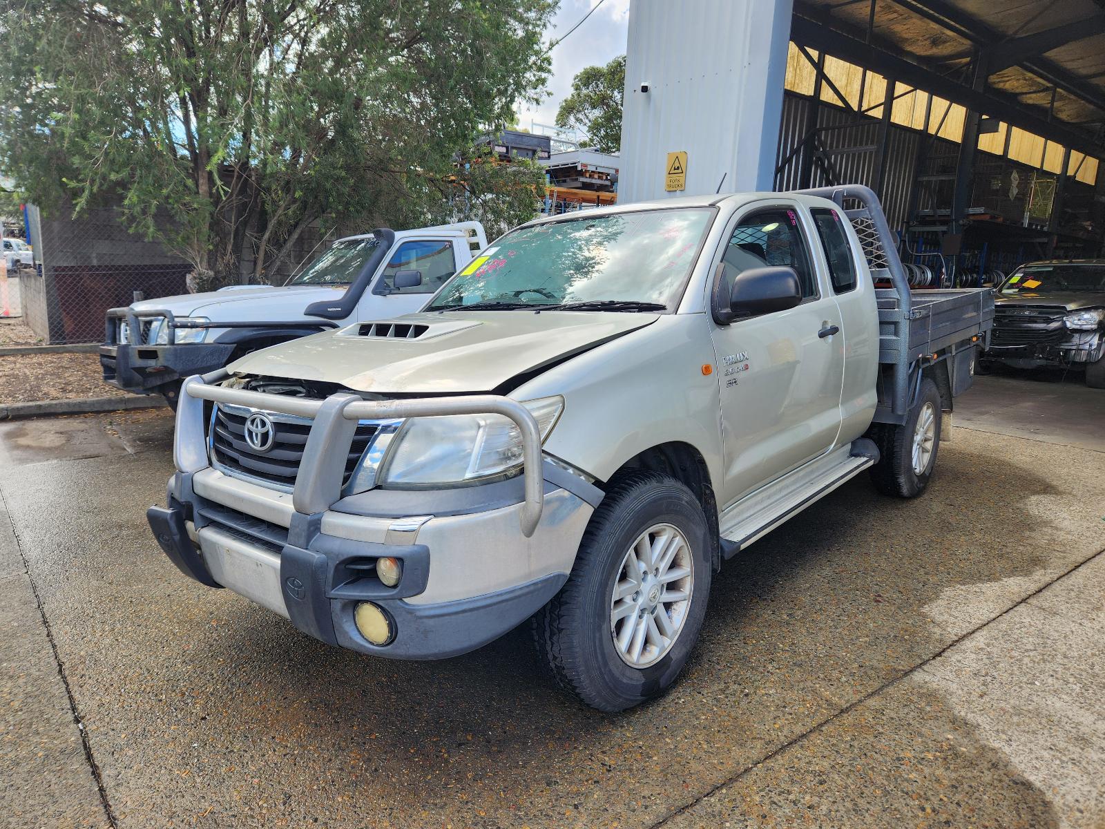 Image for a Toyota Hilux 2014 2 Door Pickup