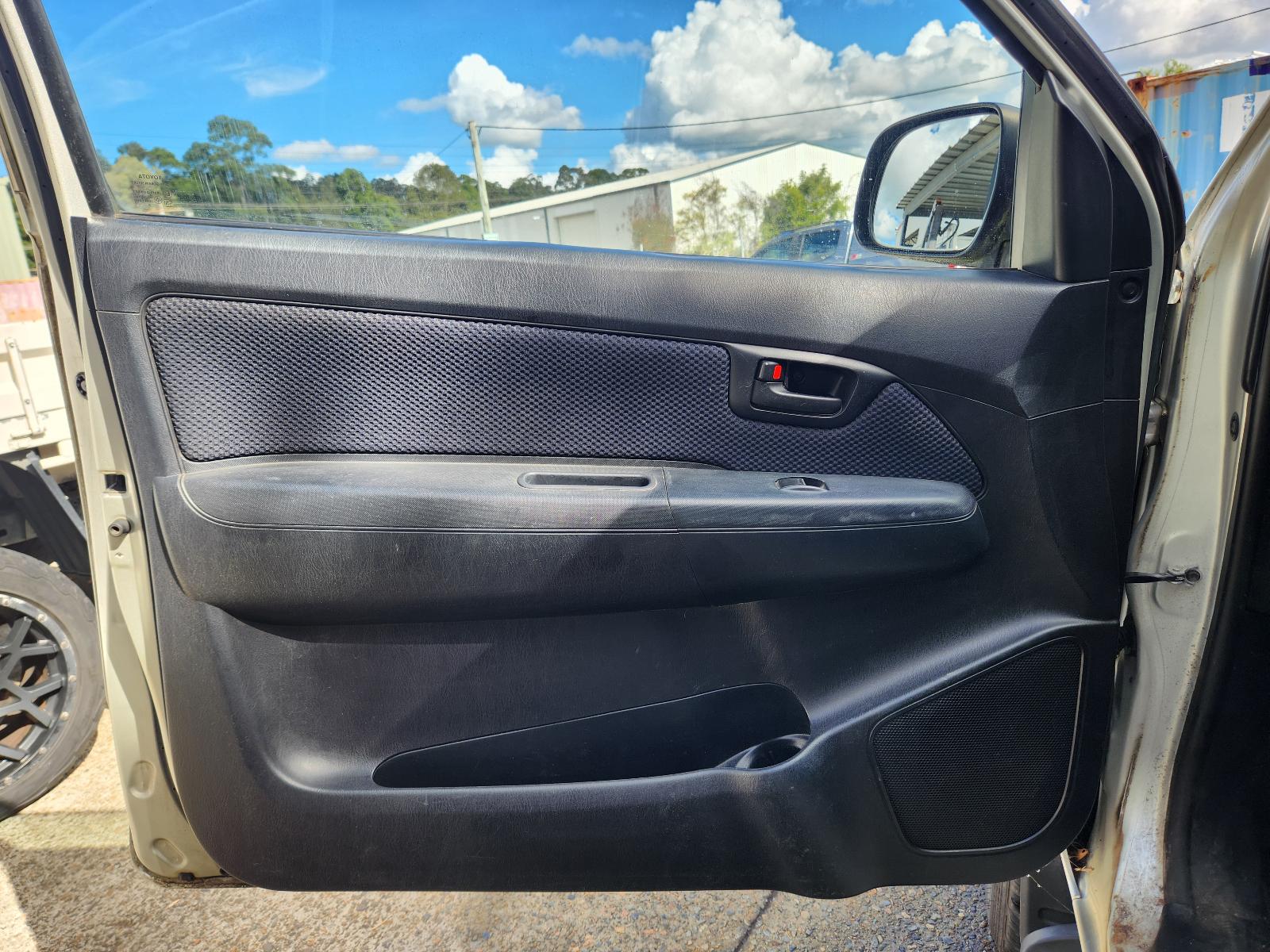 View Toyota Hilux 2014 2 Door Pickup