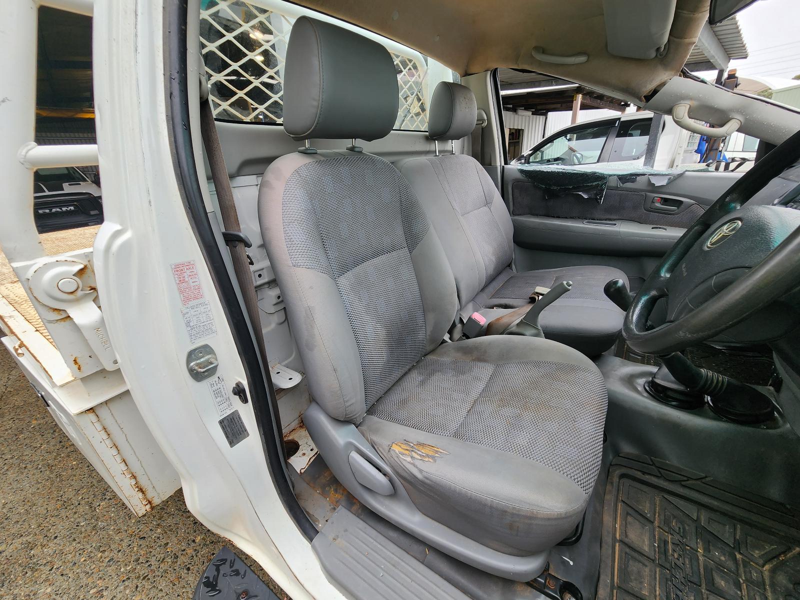 View Toyota Hilux 2011  