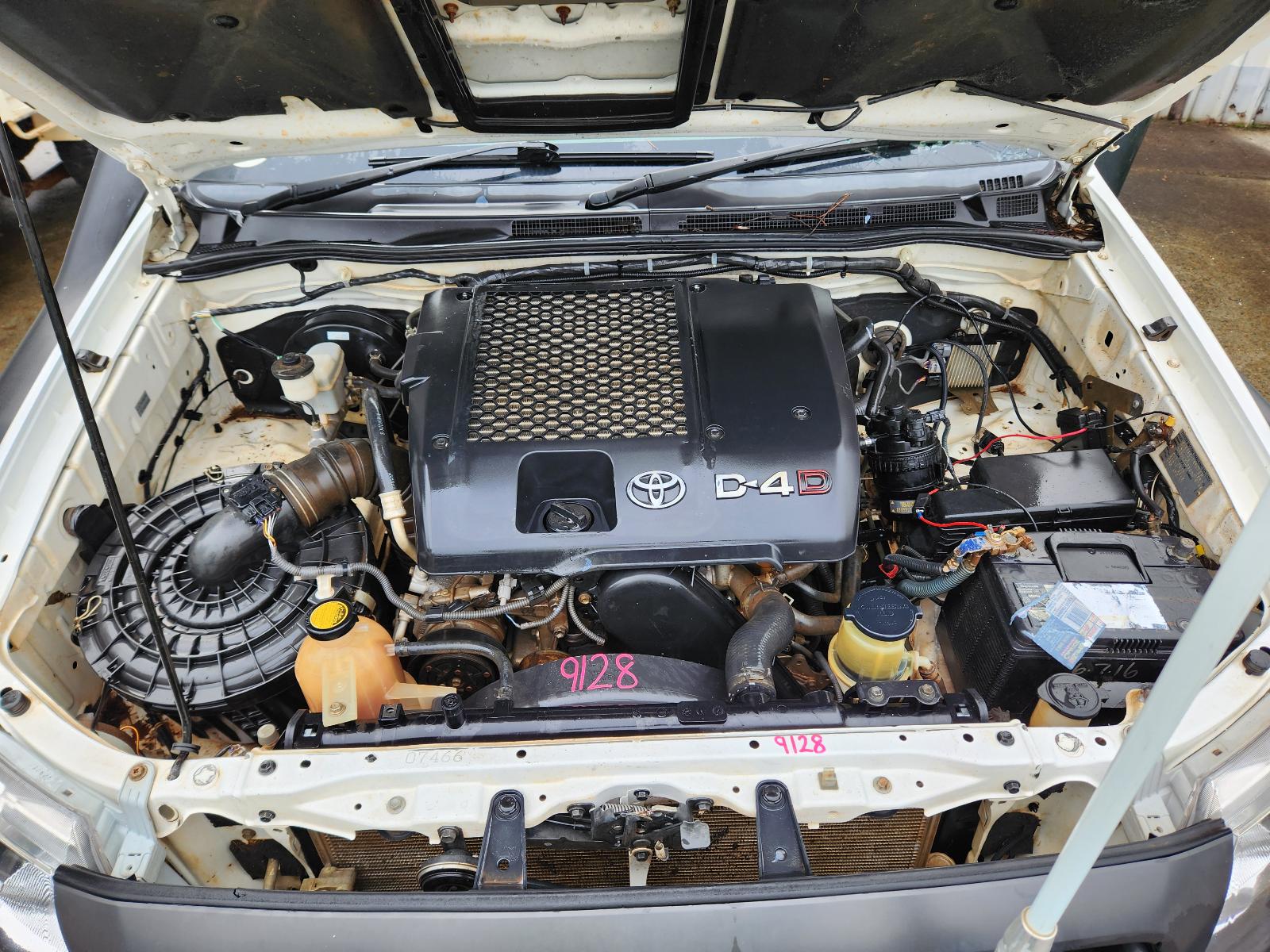 View Toyota Hilux 2011  