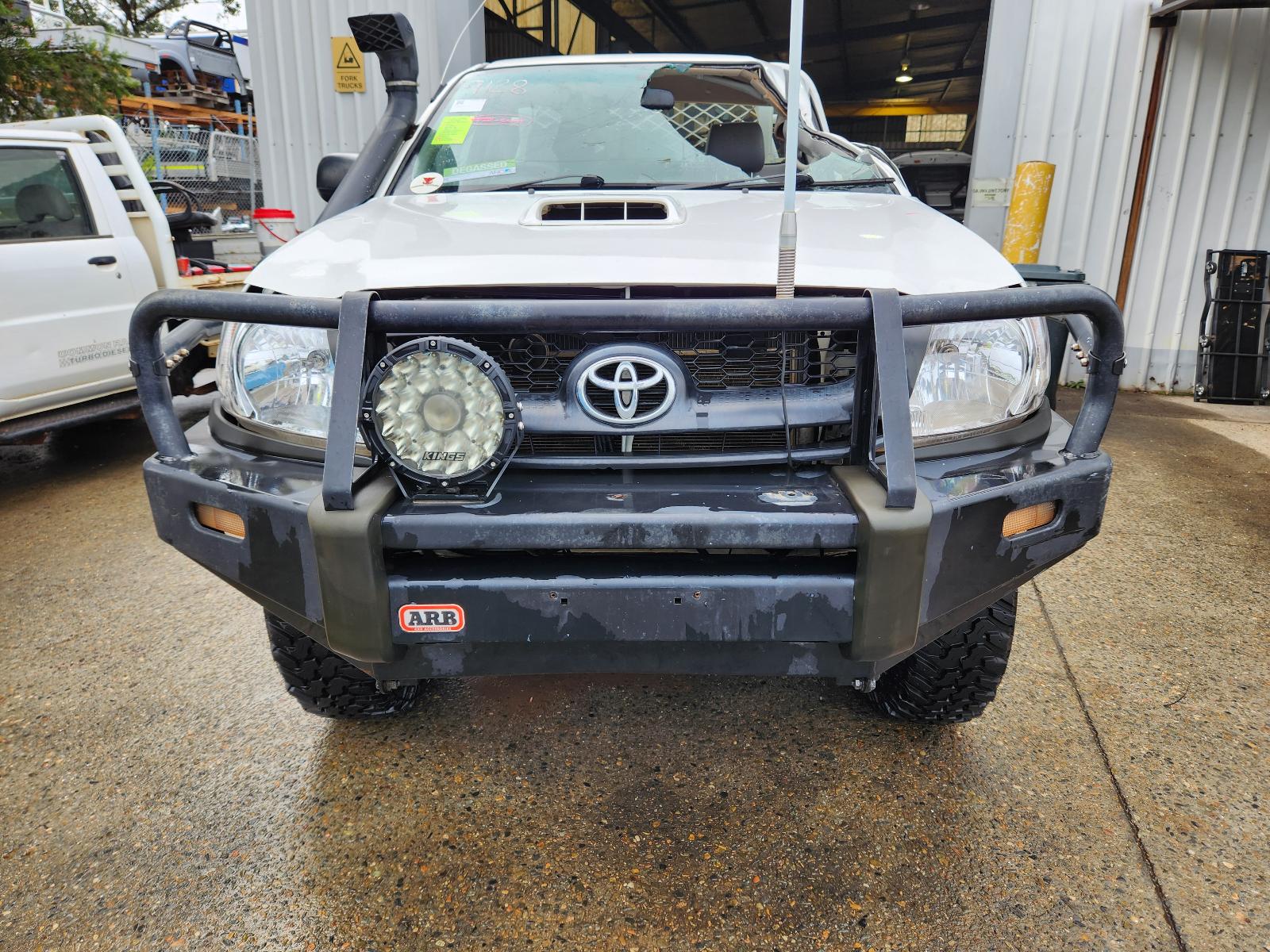 View Toyota Hilux 2011  
