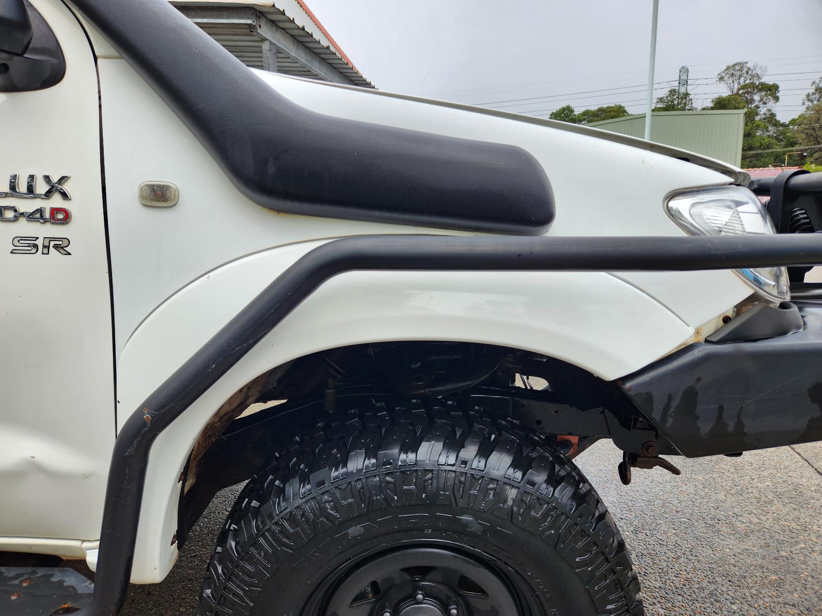 View Toyota Hilux 2011  