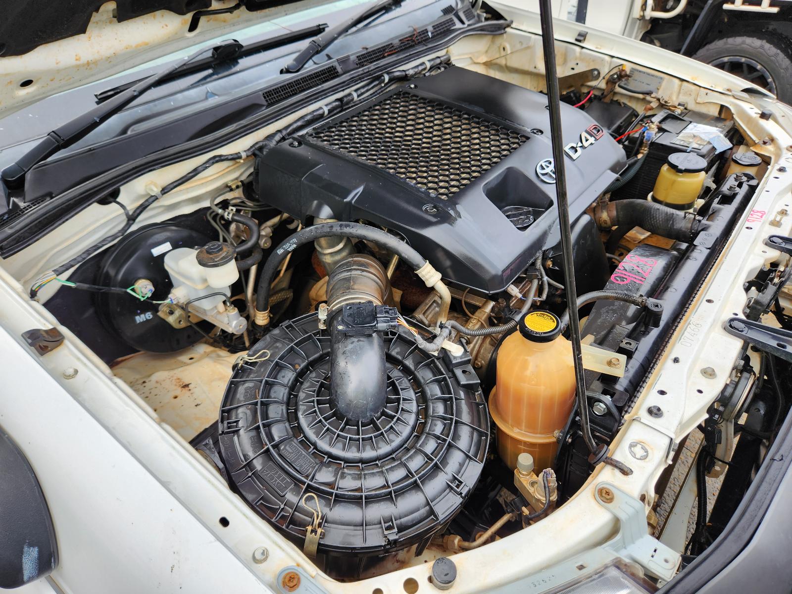 View Toyota Hilux 2011  