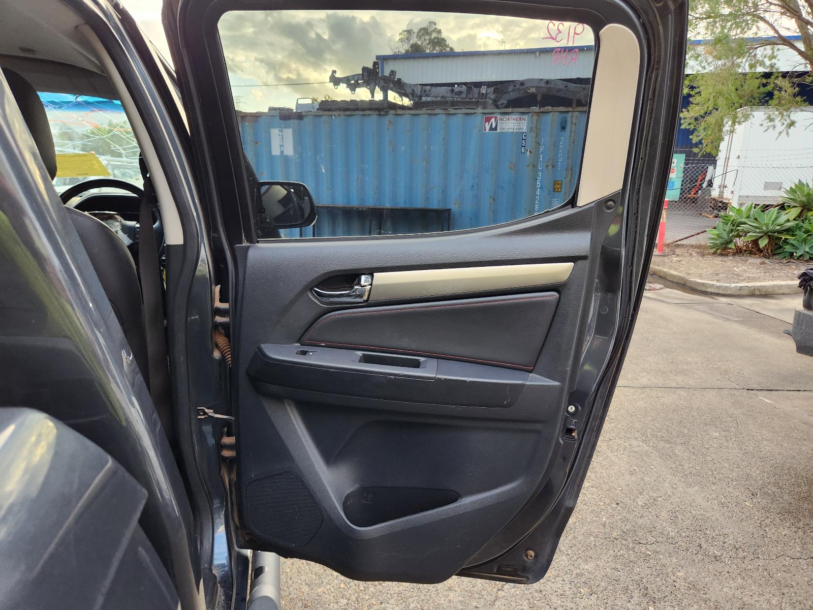 View Holden Colorado 2019  