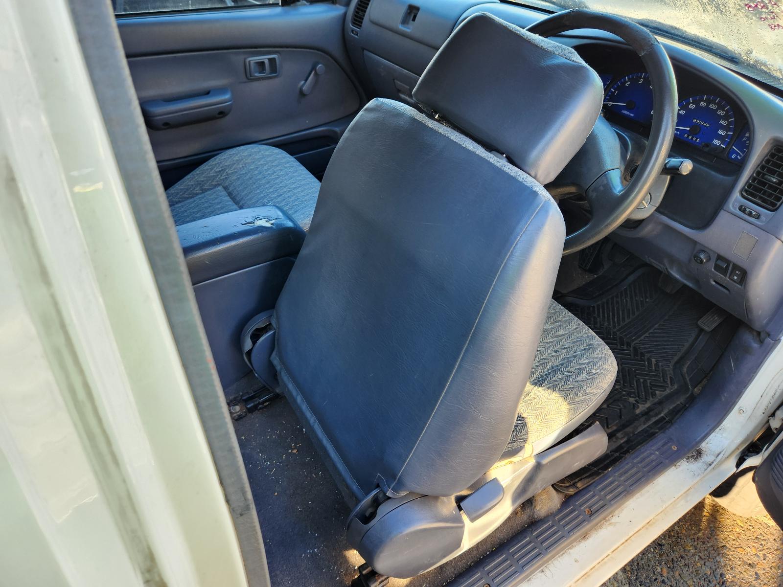 Toyota Hilux 2003 2 Door Utility View Toyota Hilux 2003 2 Door Utility