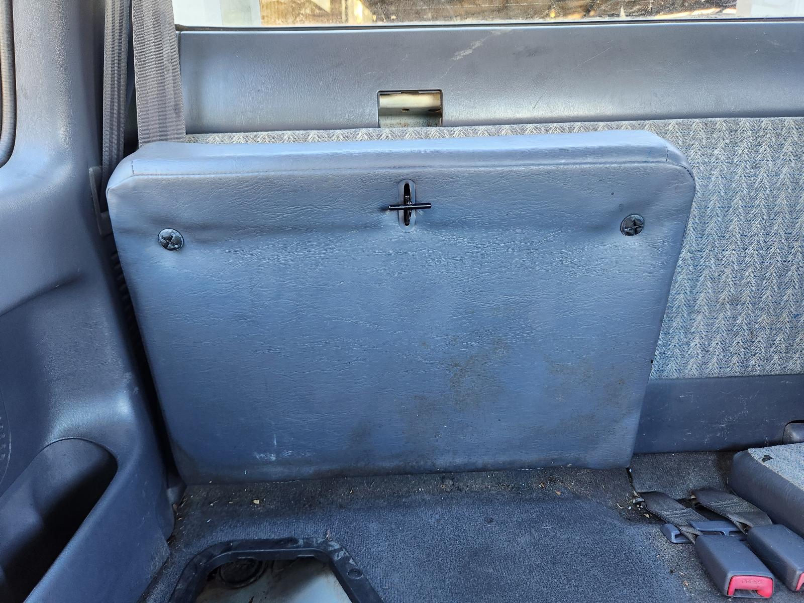 Toyota Hilux 2003 2 Door Utility View Toyota Hilux 2003 2 Door Utility