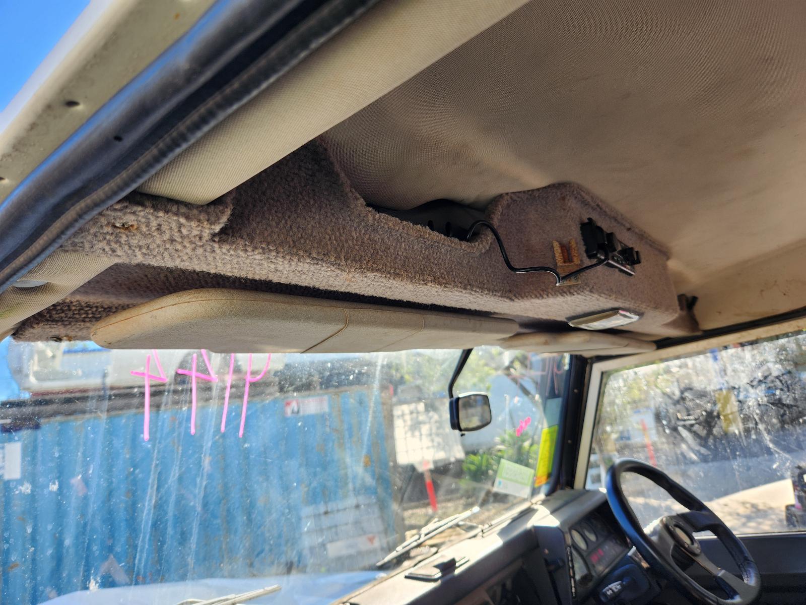 View Land Rover Defender 1995  