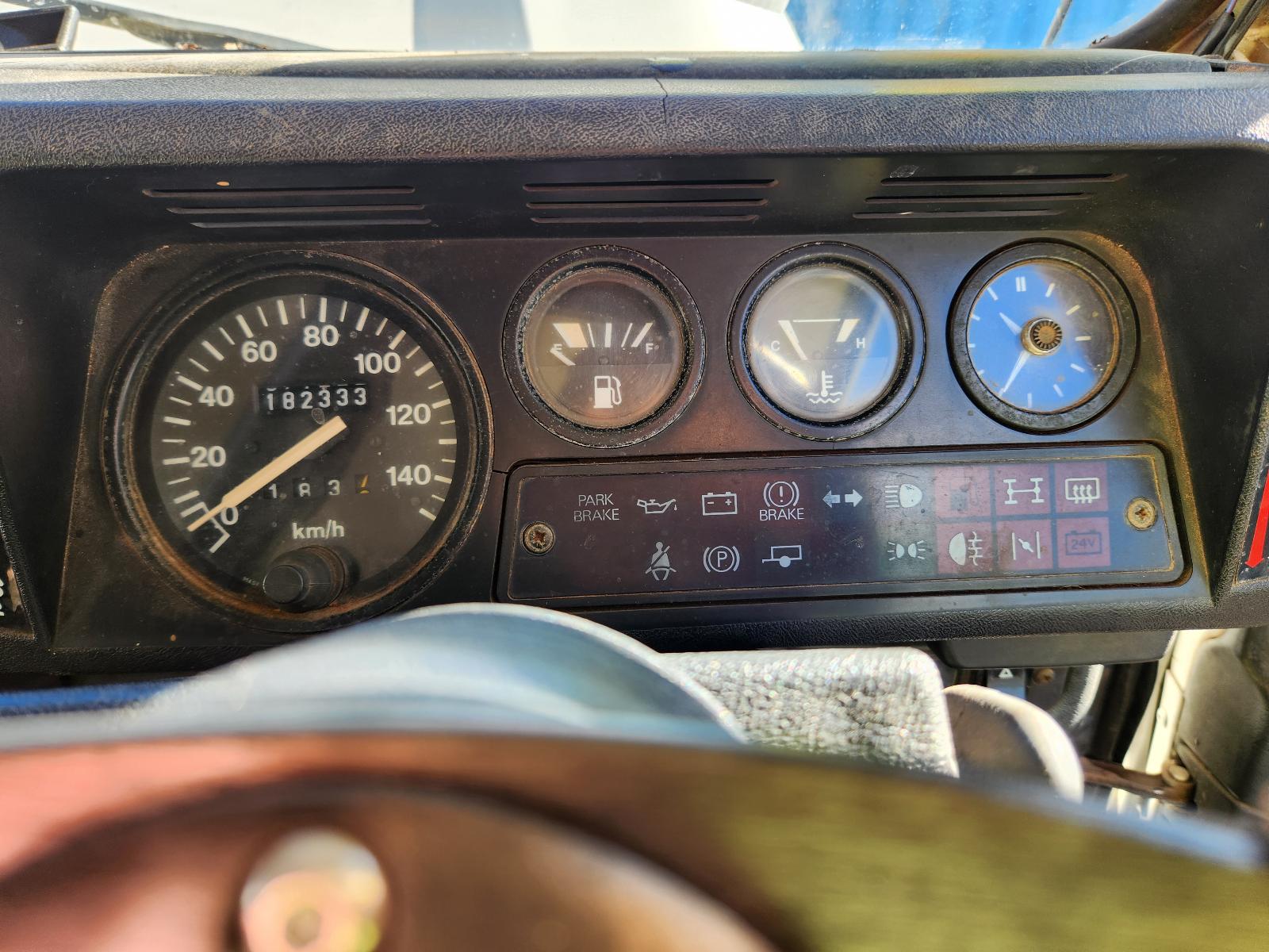 View Land Rover Defender 1995  