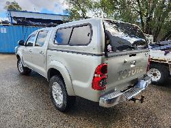 View Toyota Hilux 2014