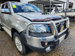 View Toyota Hilux 2014