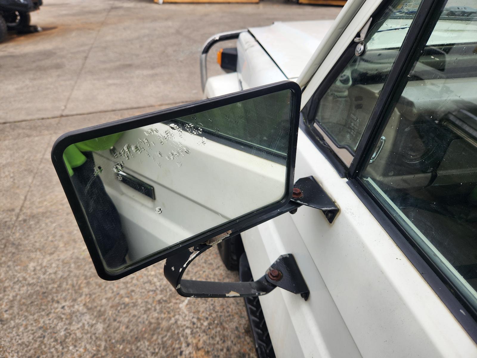 View Toyota Landcruiser 1997 2 Door Pickup