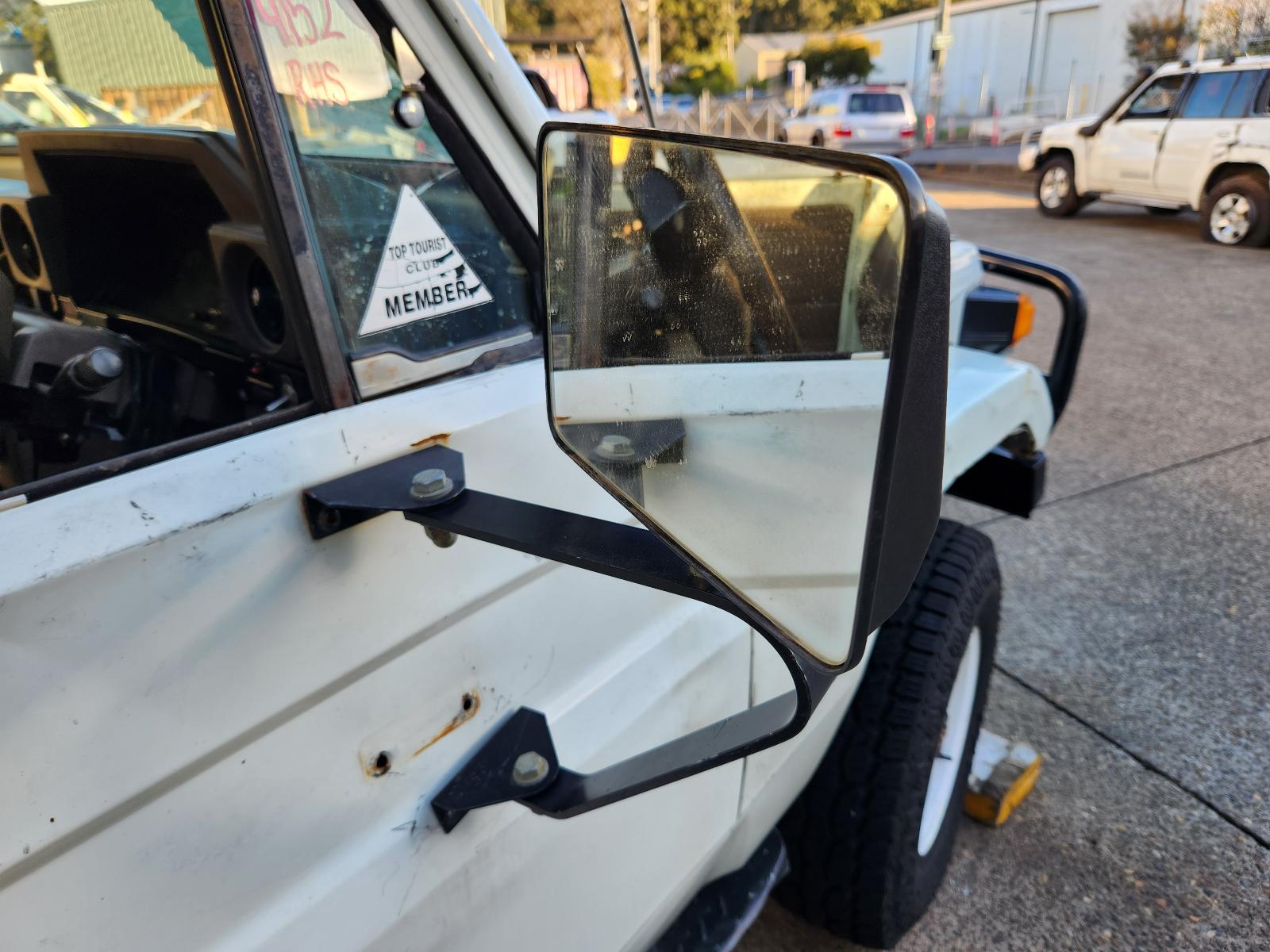 View Toyota Landcruiser 1993 2 Door Pickup