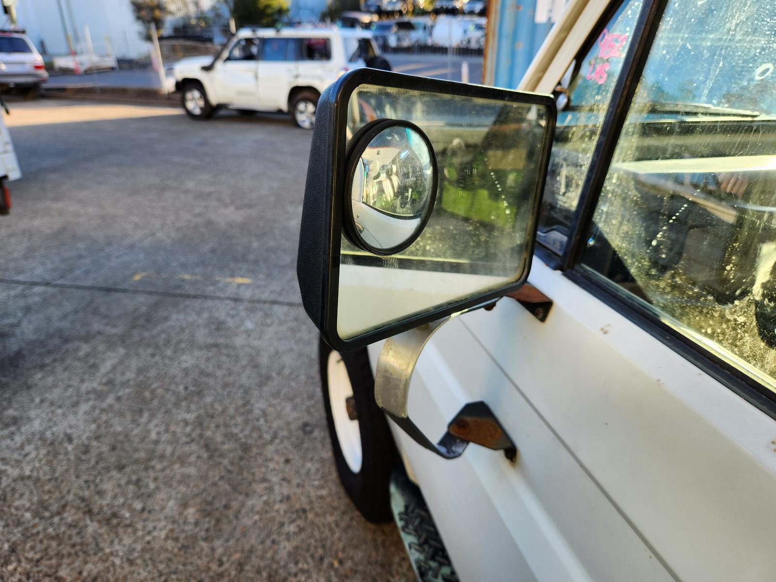 View Toyota Landcruiser 1993 2 Door Pickup