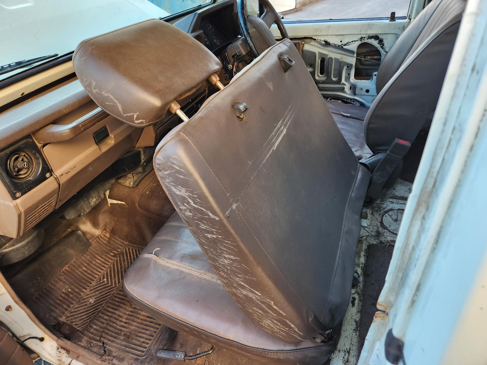 View Toyota Landcruiser 1993 2 Door Pickup