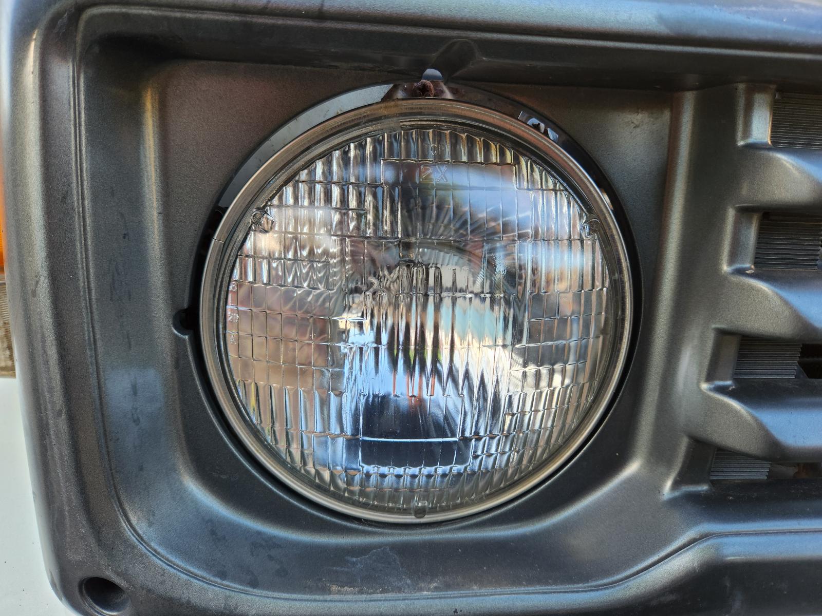 View Toyota Landcruiser 1993 2 Door Pickup