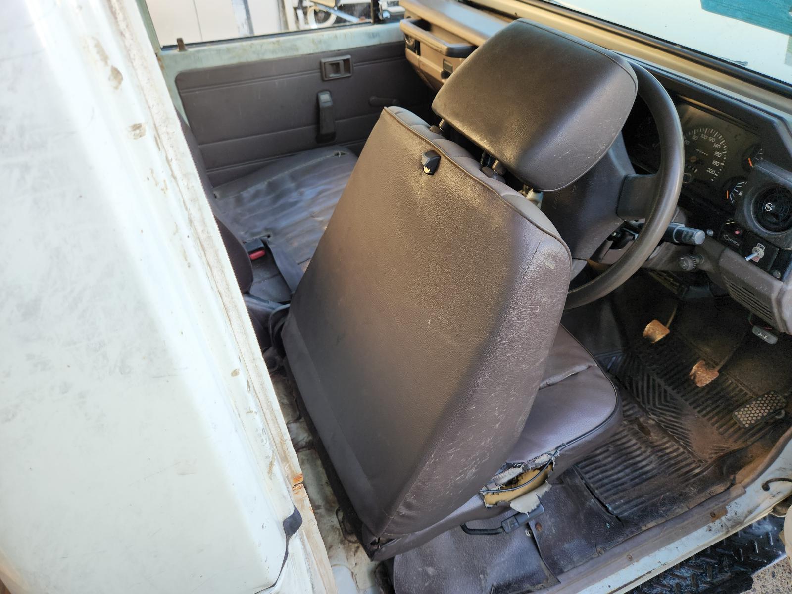 View Toyota Landcruiser 1993 2 Door Pickup