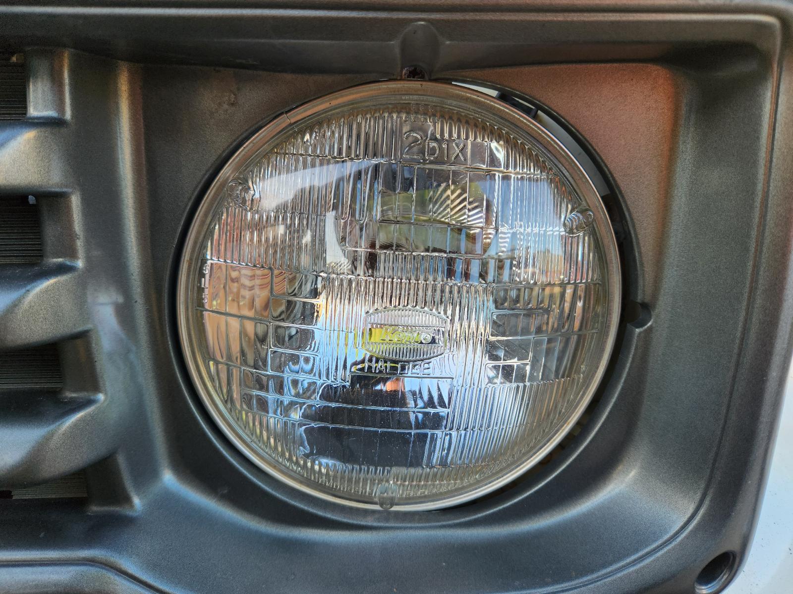View Toyota Landcruiser 1993 2 Door Pickup