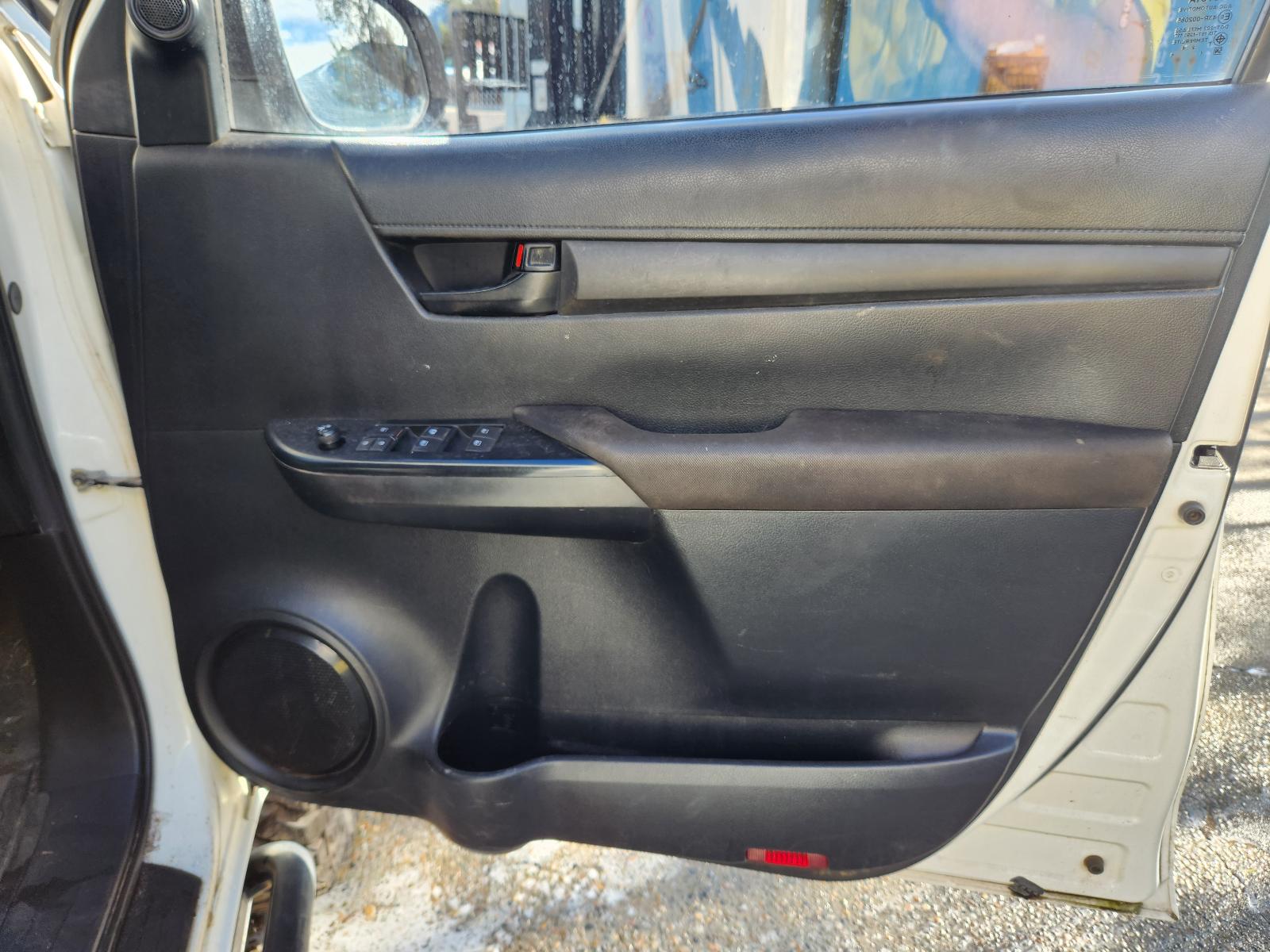 Toyota Hilux 2016 4 Door Utility View Toyota Hilux 2016 4 Door Utility