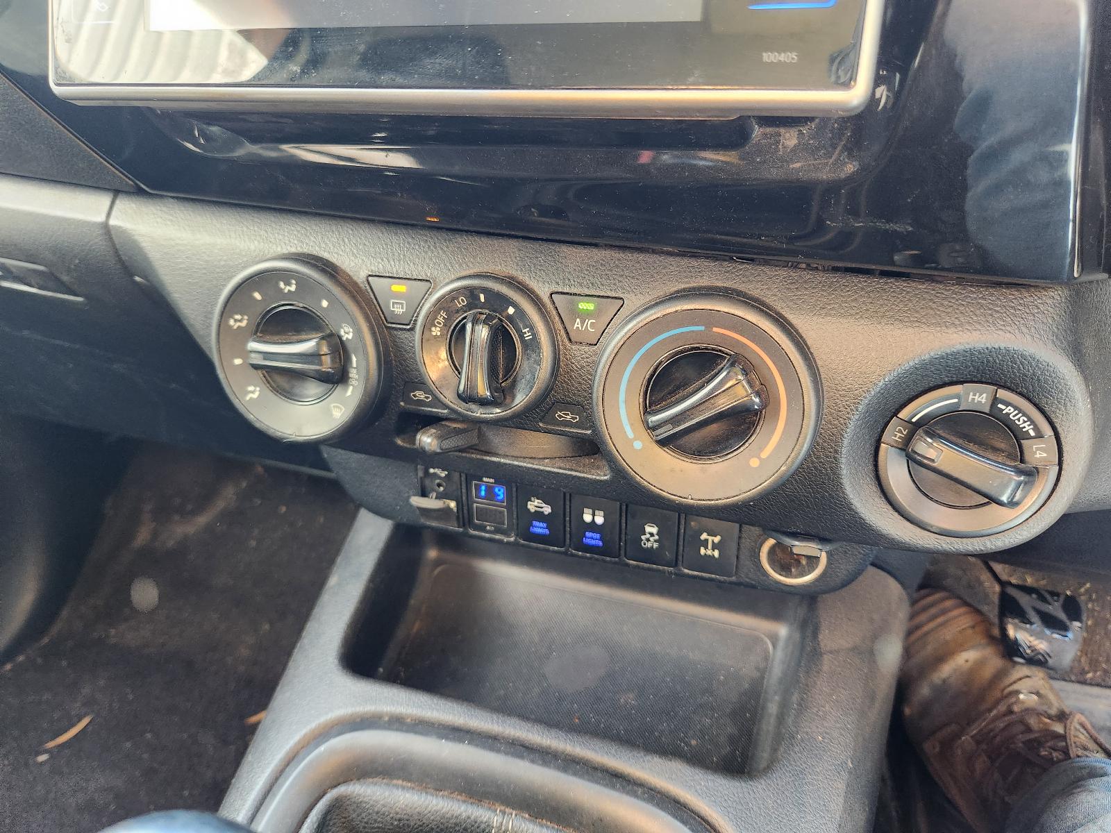 Toyota Hilux 2016 4 Door Utility View Toyota Hilux 2016 4 Door Utility