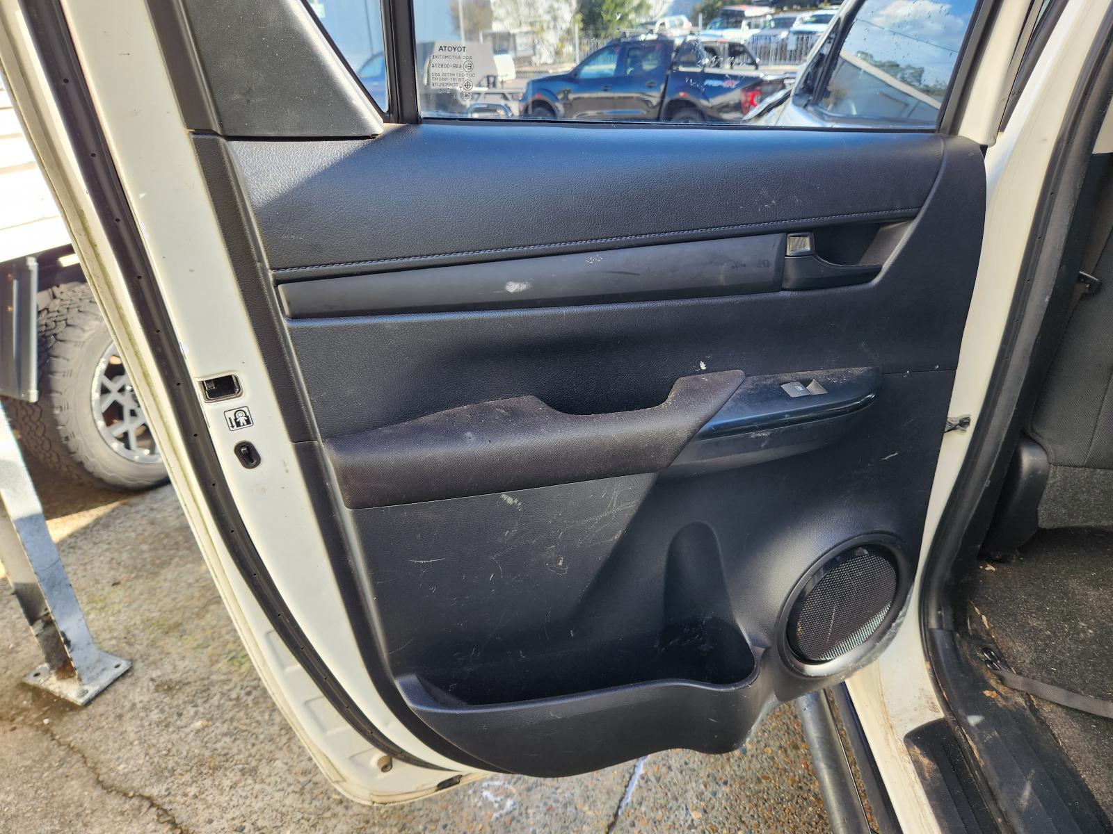 Toyota Hilux 2016 4 Door Utility View Toyota Hilux 2016 4 Door Utility