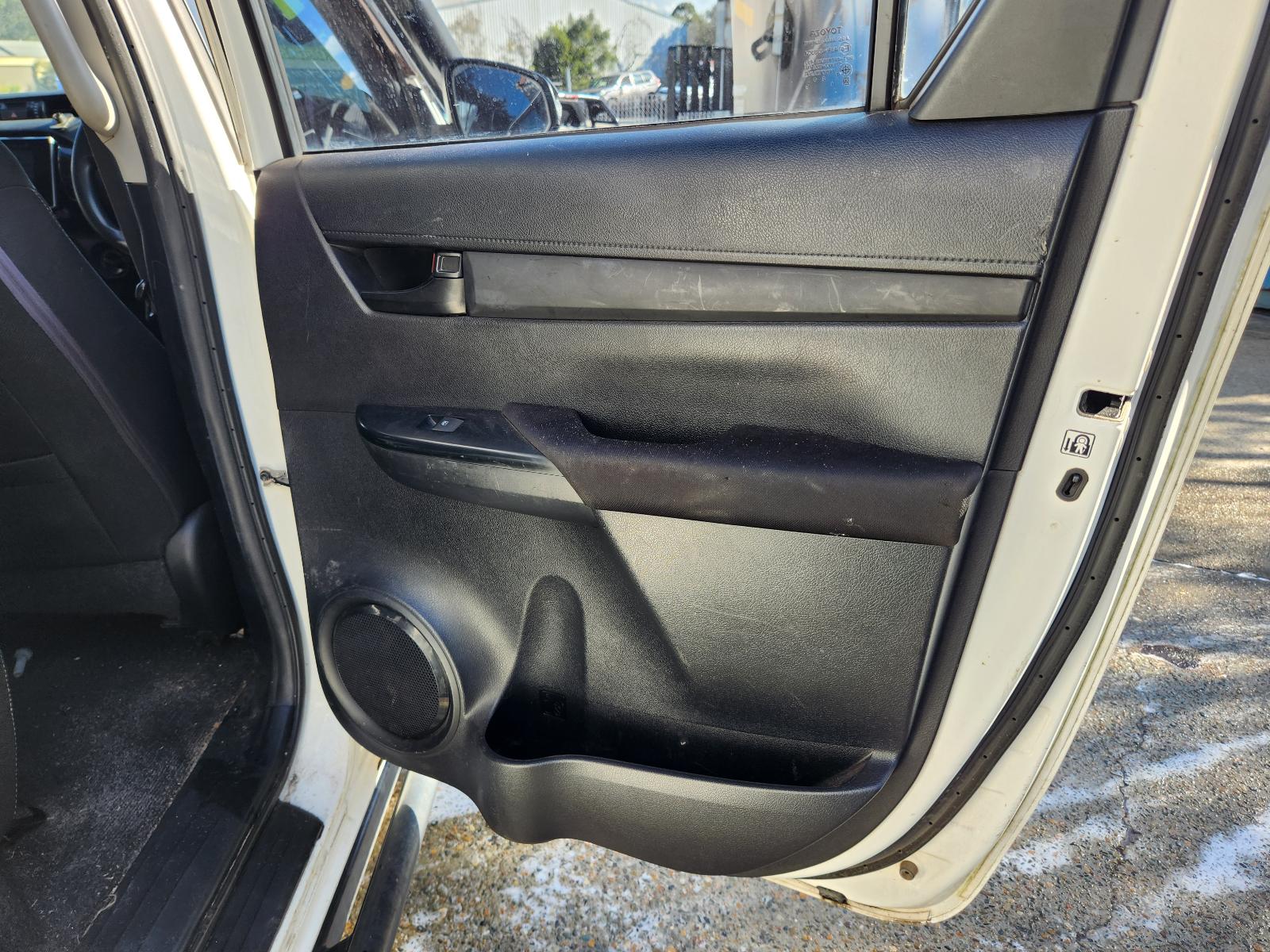 Toyota Hilux 2016 4 Door Utility View Toyota Hilux 2016 4 Door Utility