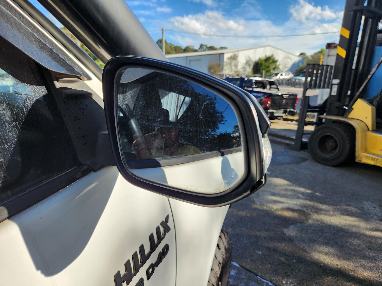 Toyota Hilux 2016 4 Door Utility View Toyota Hilux 2016 4 Door Utility