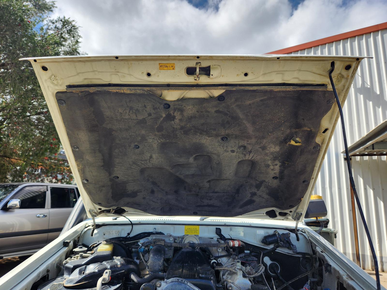 Toyota Landcruiser 2005 2 Door Pickup View Toyota Landcruiser 2005 2 Door Pickup