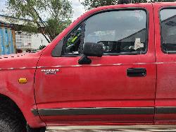 View Toyota Hilux 2000