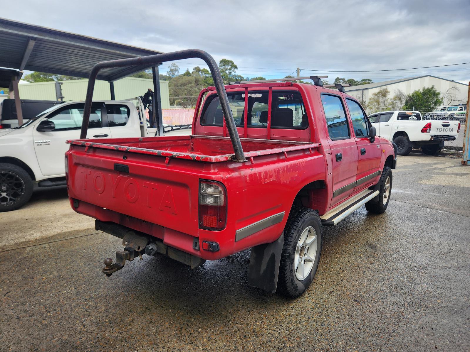 Toyota Hilux 2000 View Toyota Hilux 2000
