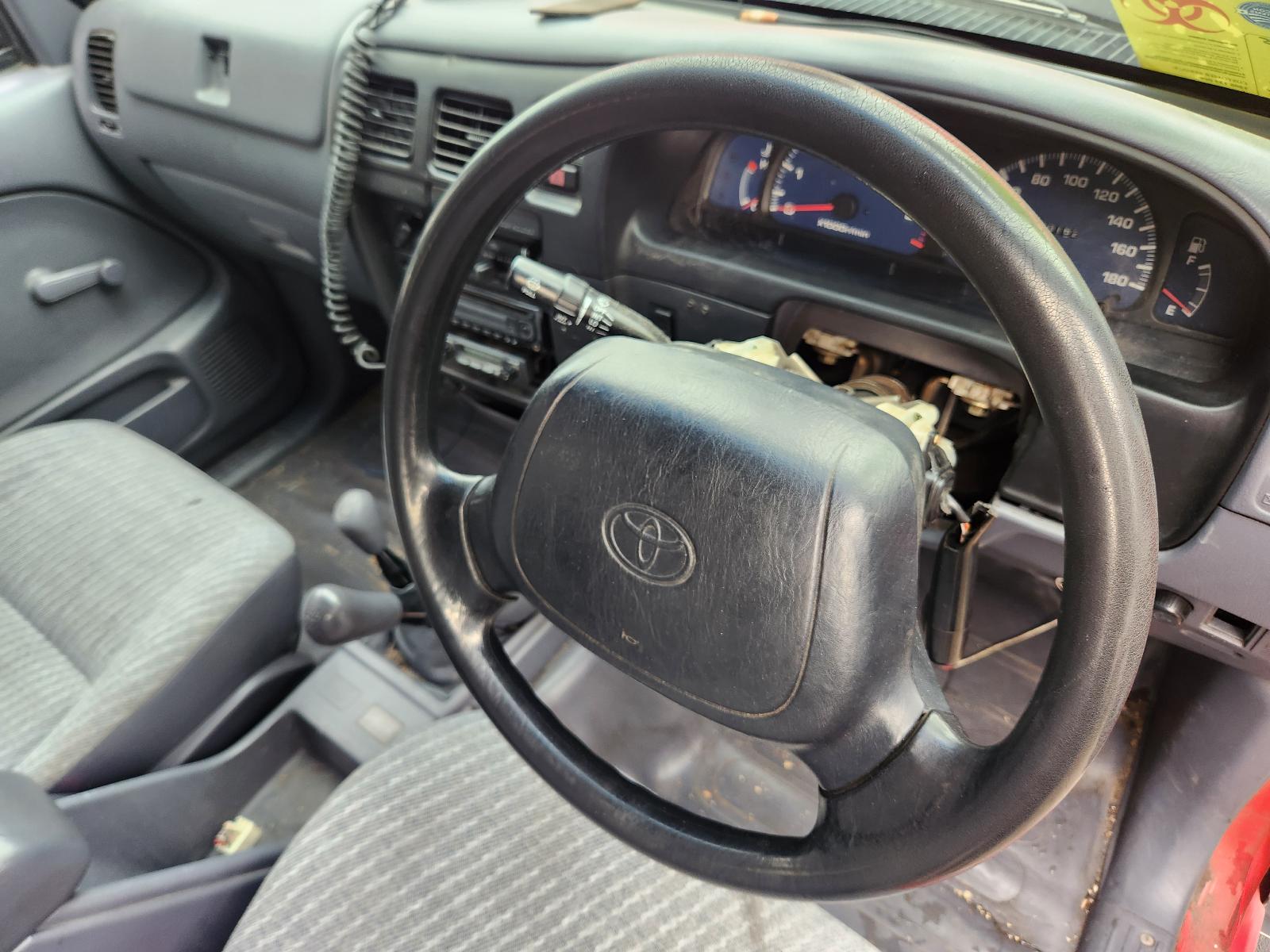 Toyota Hilux 2000 View Toyota Hilux 2000