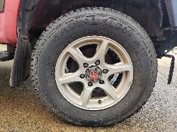 View Toyota Hilux 2000