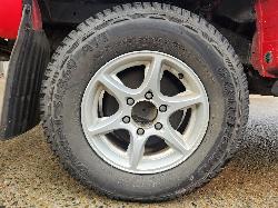 View Toyota Hilux 2000