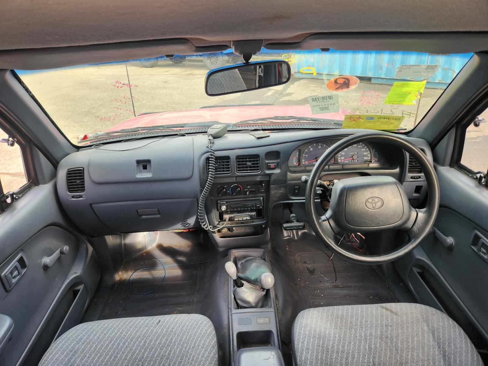 Toyota Hilux 2000 View Toyota Hilux 2000