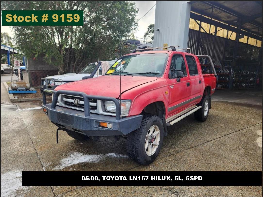 Image for a Toyota Hilux 2000 4 Door Utility