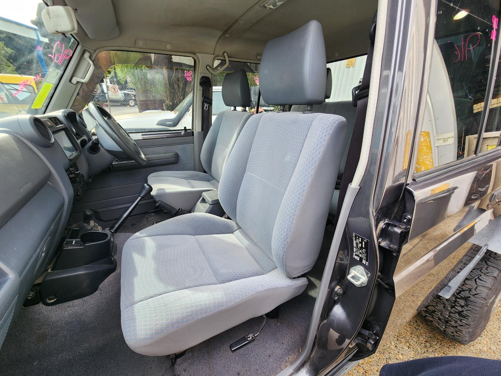 View Toyota Landcruiser 2019 4 Door Pickup