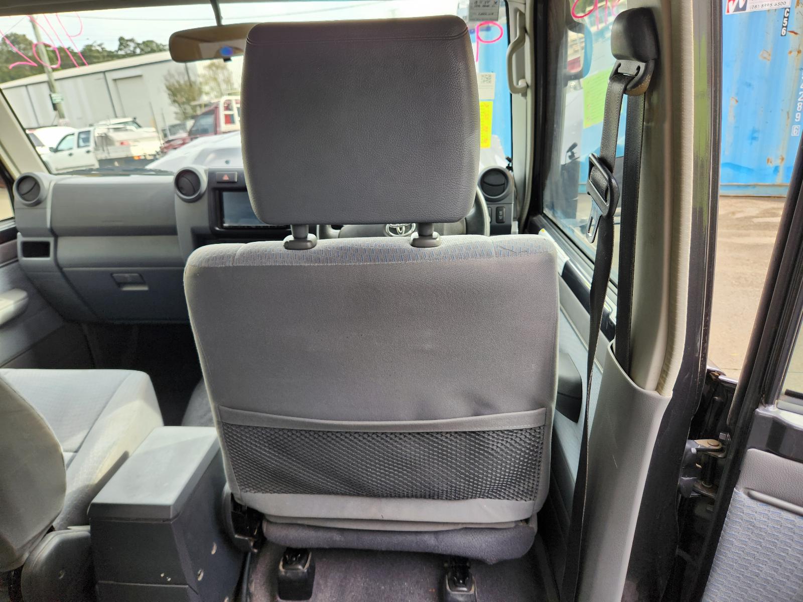 View Toyota Landcruiser 2019 4 Door Pickup