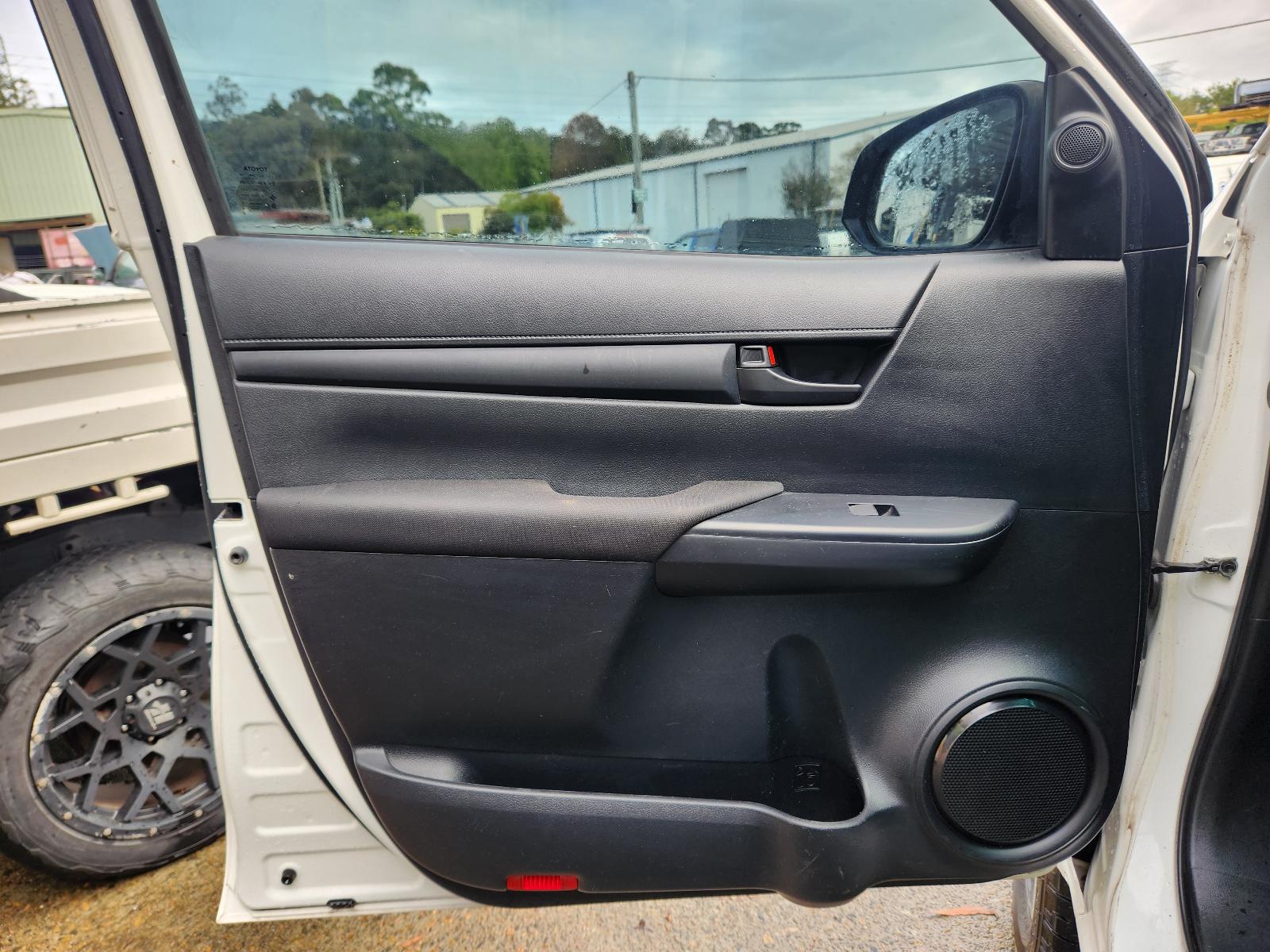 Toyota Hilux 2018 4 Door Utility View Toyota Hilux 2018 4 Door Utility