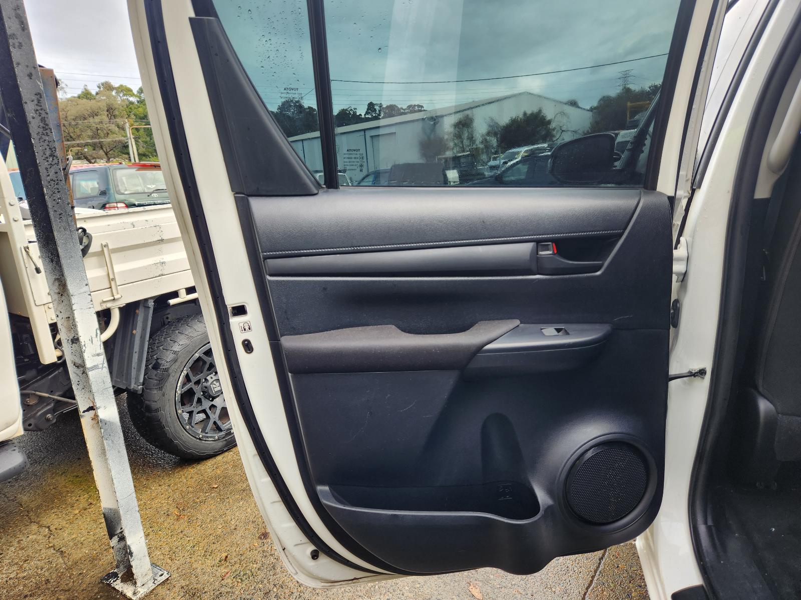 Toyota Hilux 2018 4 Door Utility View Toyota Hilux 2018 4 Door Utility