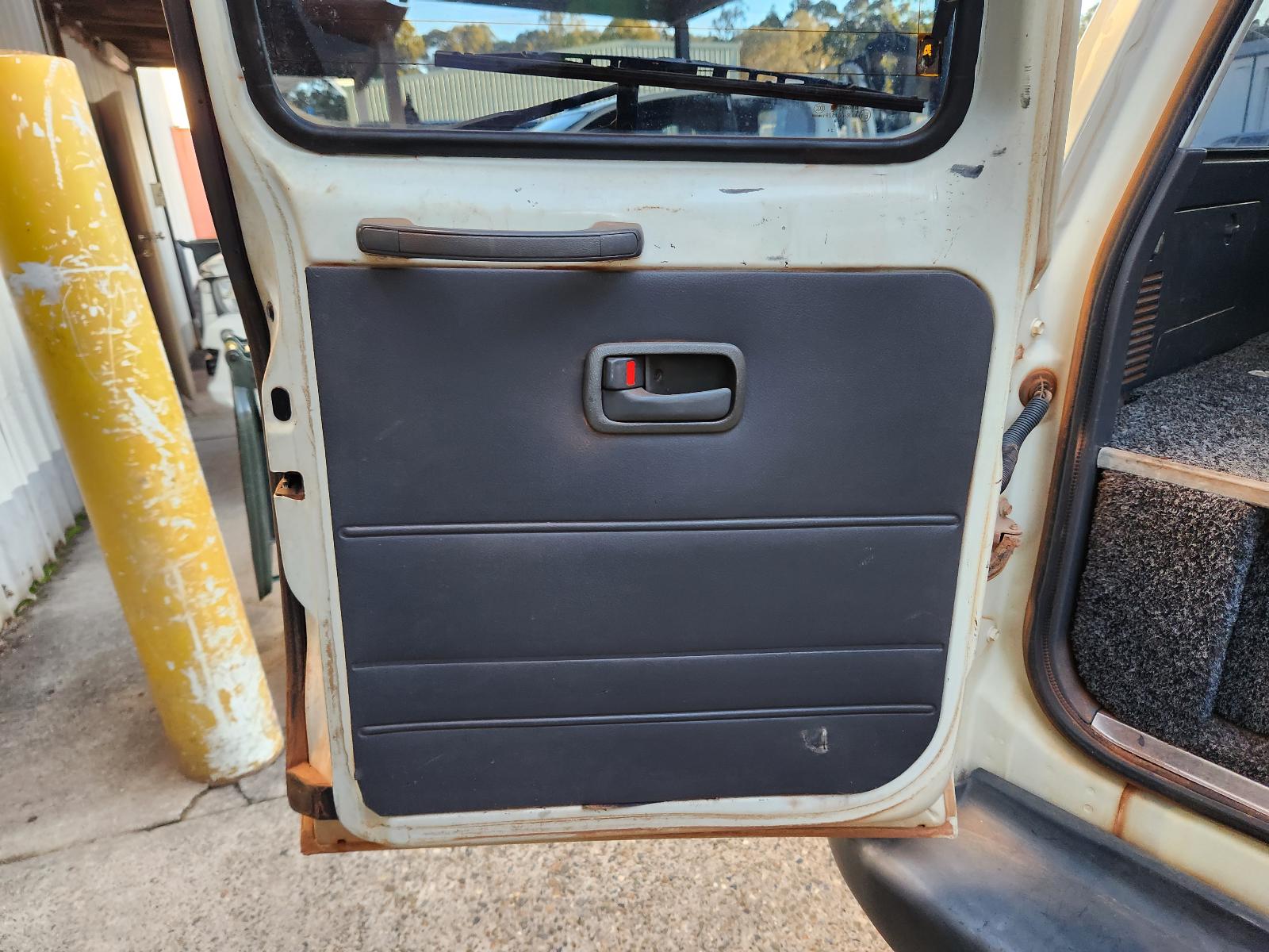 Toyota Landcruiser 1997 4 Door Station Wagon View Toyota Landcruiser 1997 4 Door Station Wagon