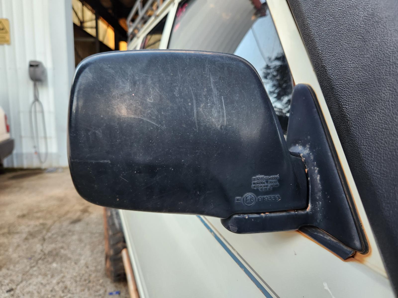 Toyota Landcruiser 1997 4 Door Station Wagon View Toyota Landcruiser 1997 4 Door Station Wagon