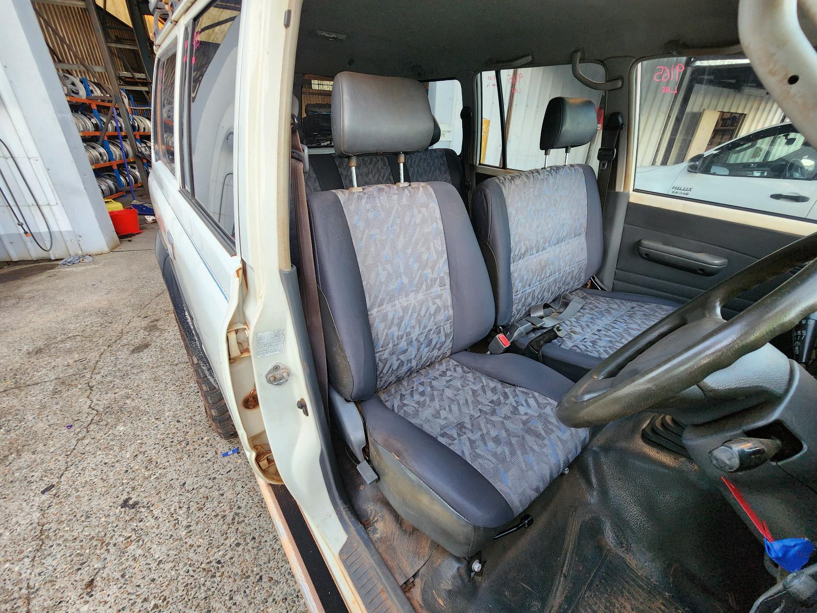 Toyota Landcruiser 1997 4 Door Station Wagon View Toyota Landcruiser 1997 4 Door Station Wagon