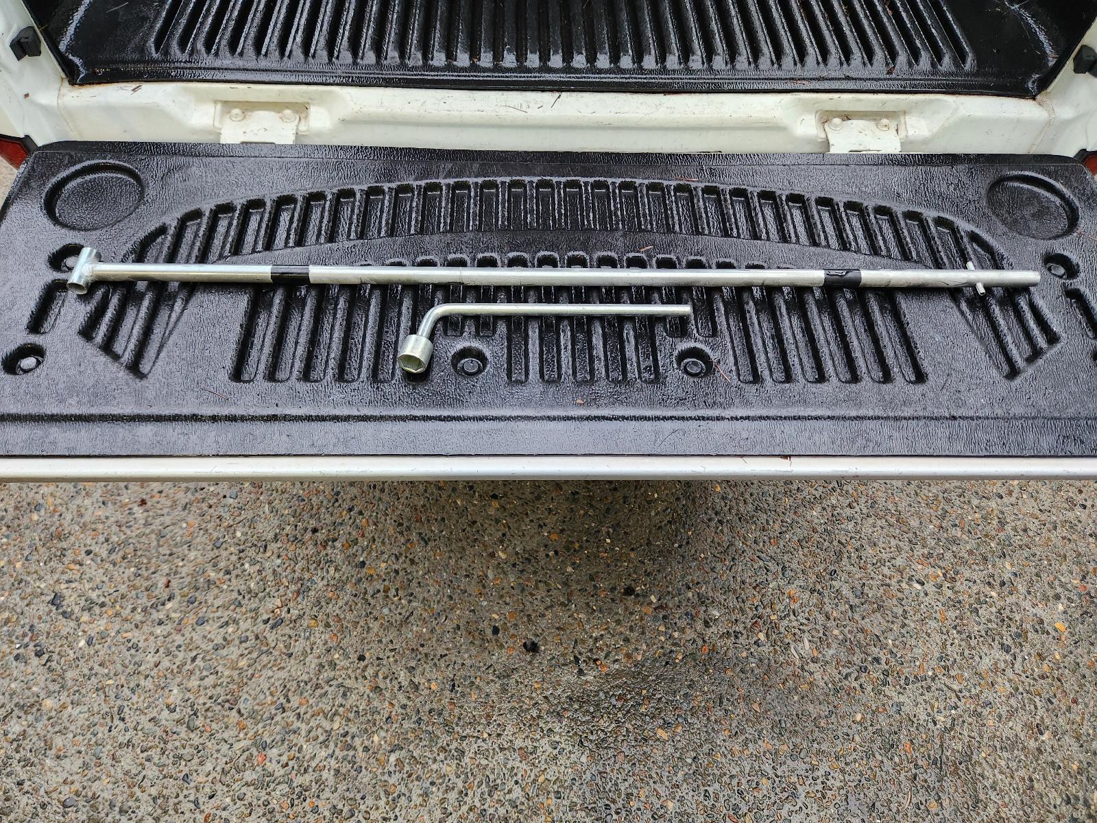 View Mitsubishi Triton 2014  