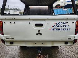 View Mitsubishi Triton 2014  