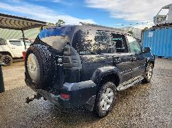 View Toyota Prado 2006
