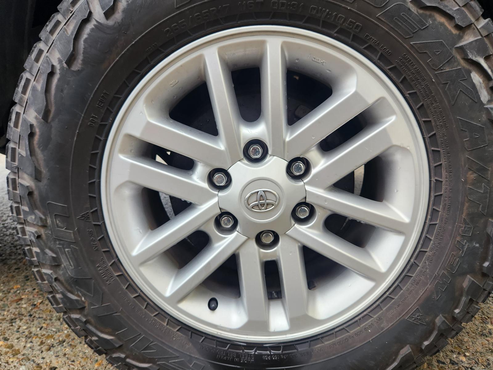 View Toyota Hilux 2013 4 Door Utility