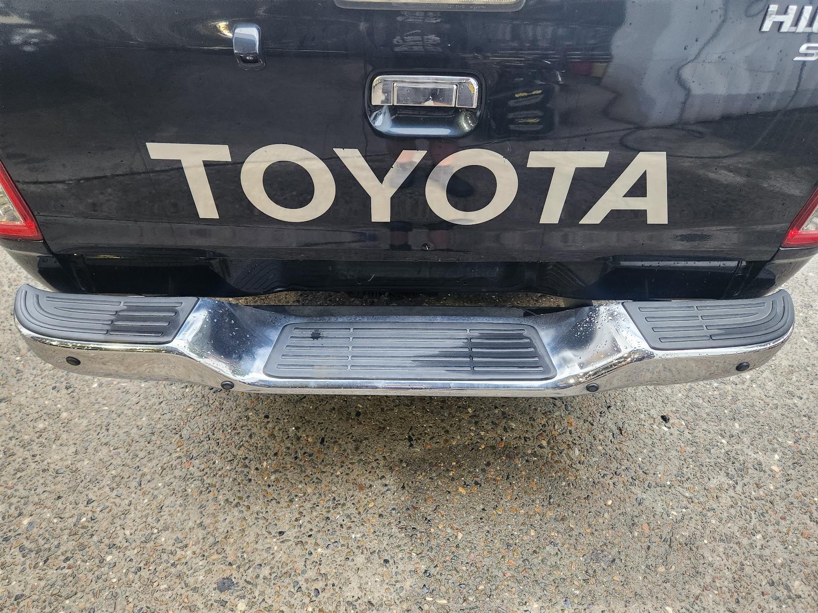 View Toyota Hilux 2013 4 Door Utility