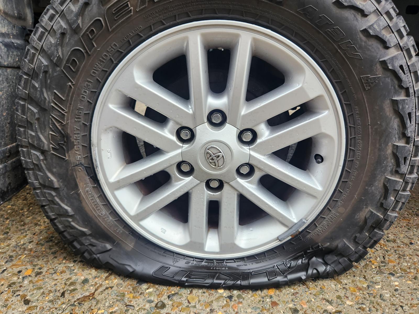 View Toyota Hilux 2013 4 Door Utility