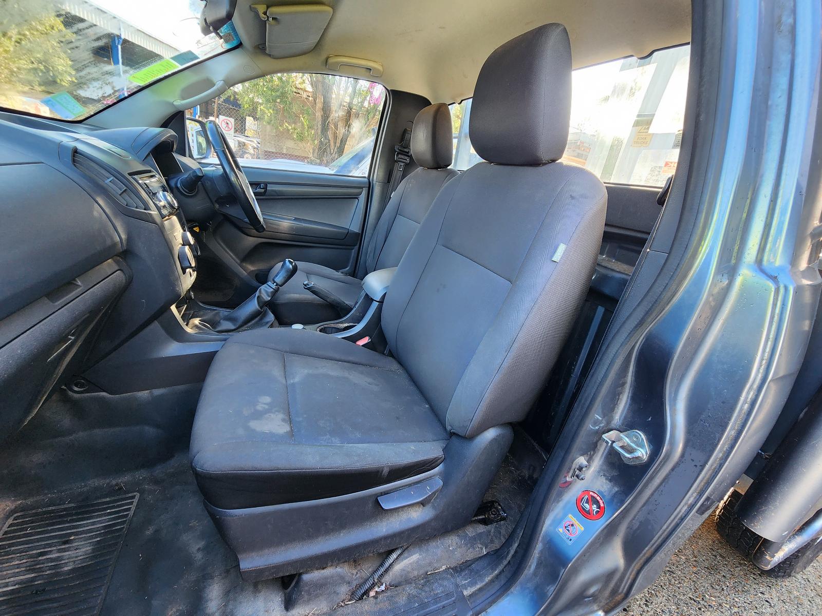 Isuzu Dmax 2013 2 Door Pickup View Isuzu Dmax 2013 2 Door Pickup